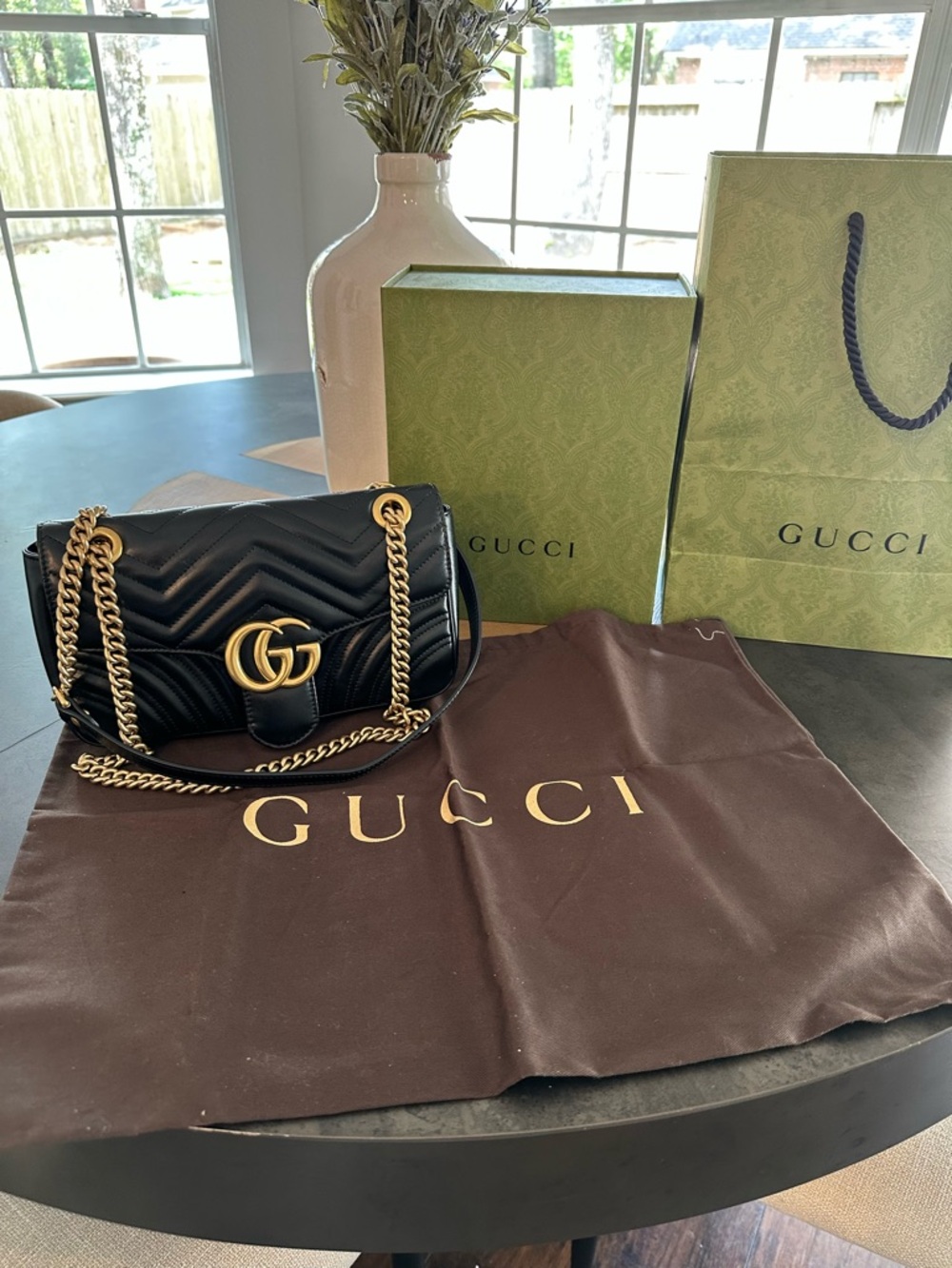 Gucci GG Marmont Medium Shoulder Bag
